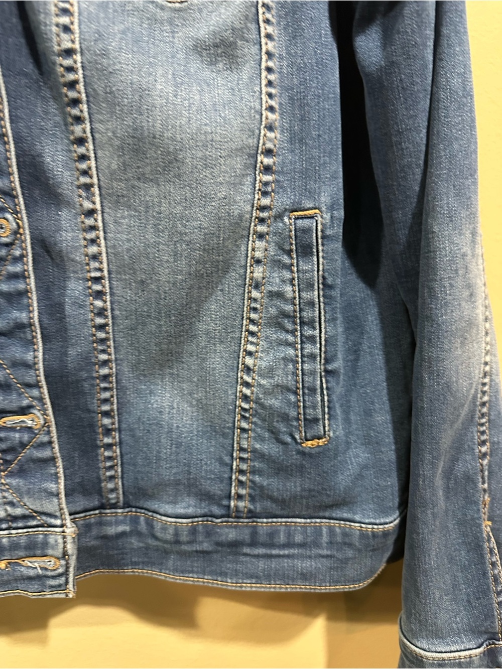 Sonoma Blue Denim Jacket for Women - size XL - Picture 3 of 5